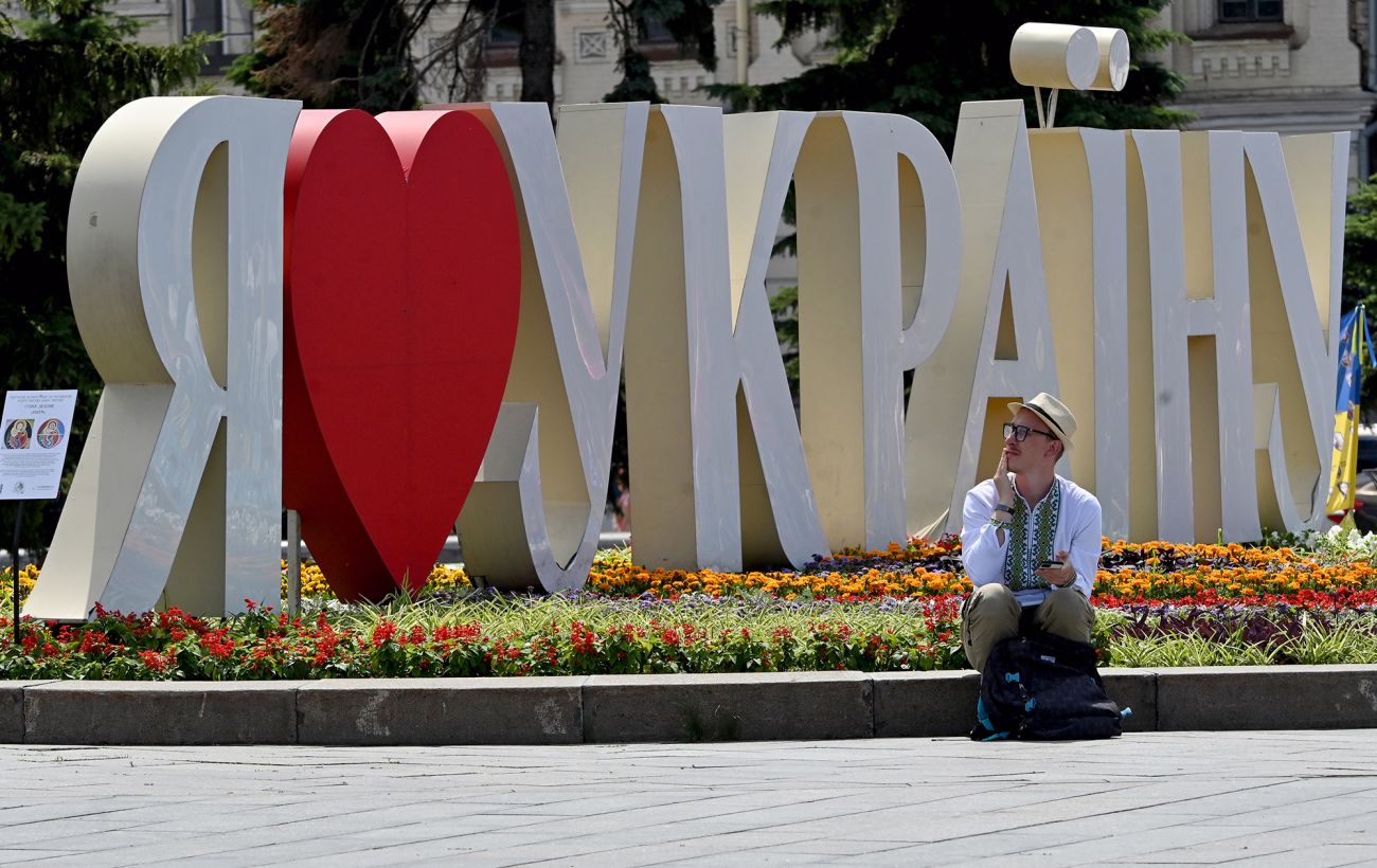 Втома, стрес і надія: як змінились настрої українців на четвертому році війни