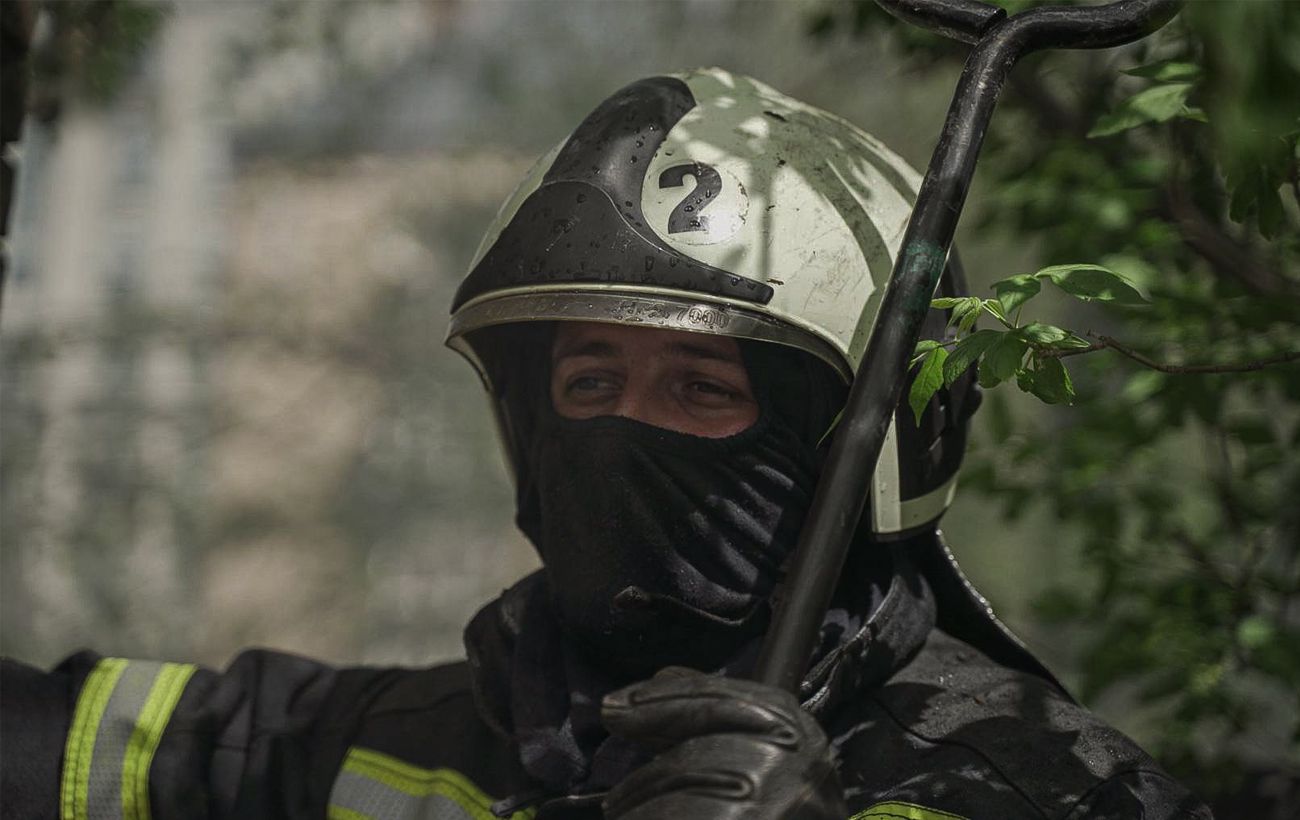 Під час атаки на Дніпро вибухова хвиля, попередньо, зачепила потяг, - ДСНС