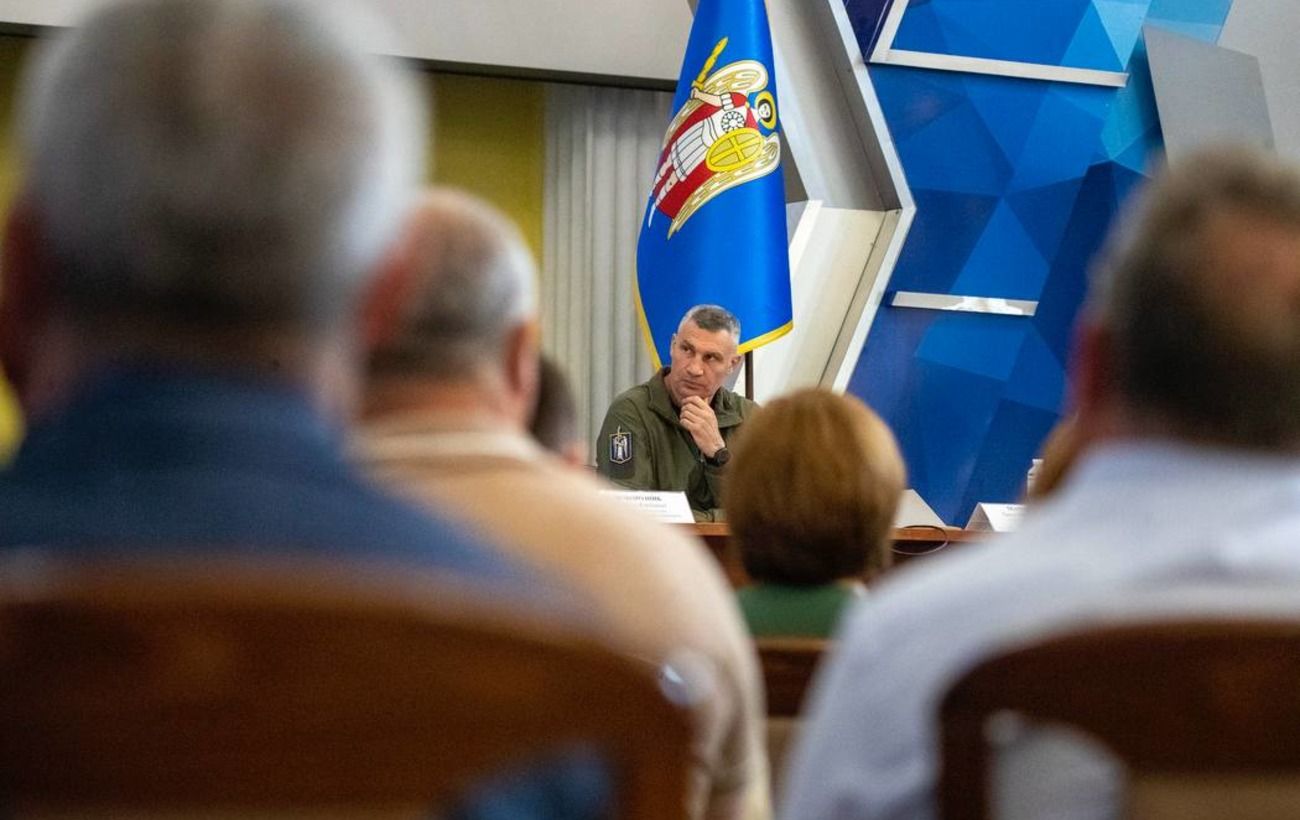 Політика не повинна переважати і спричиняти хаос в управлінні містом, - Кличко