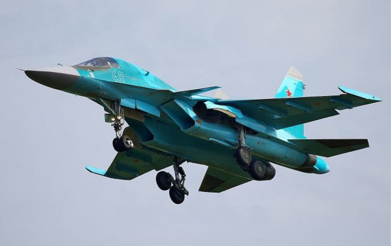 Ціль пролетіла понад 100 км: РФ вдарила по Кривому Рогу з літака Су-34