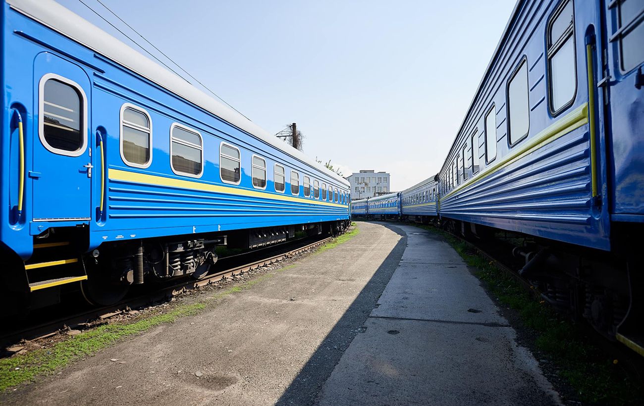 Аварія на залізниці: десятки поїздів курсують із затримкою до 3 годин