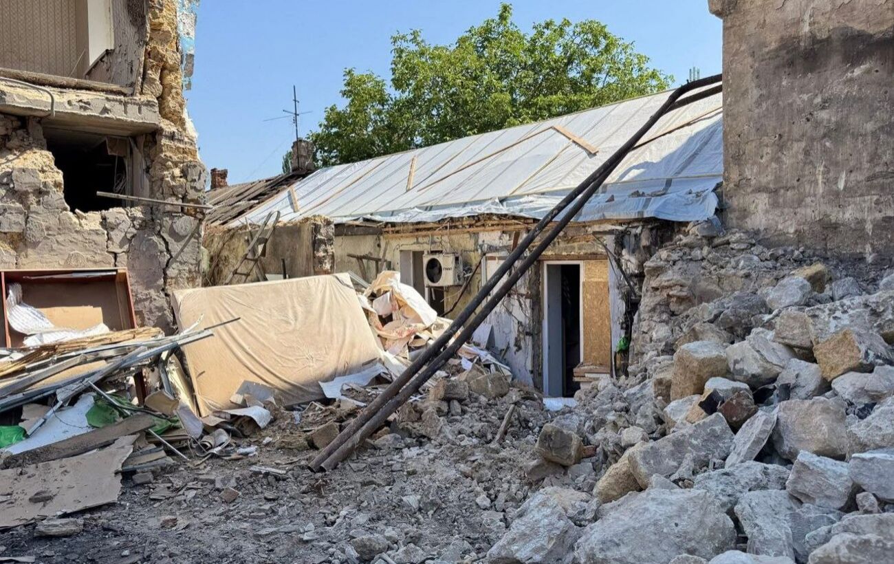 Вперше за війну: Миколаїв зазнав нетипової ранкової атаки дронами (фото)