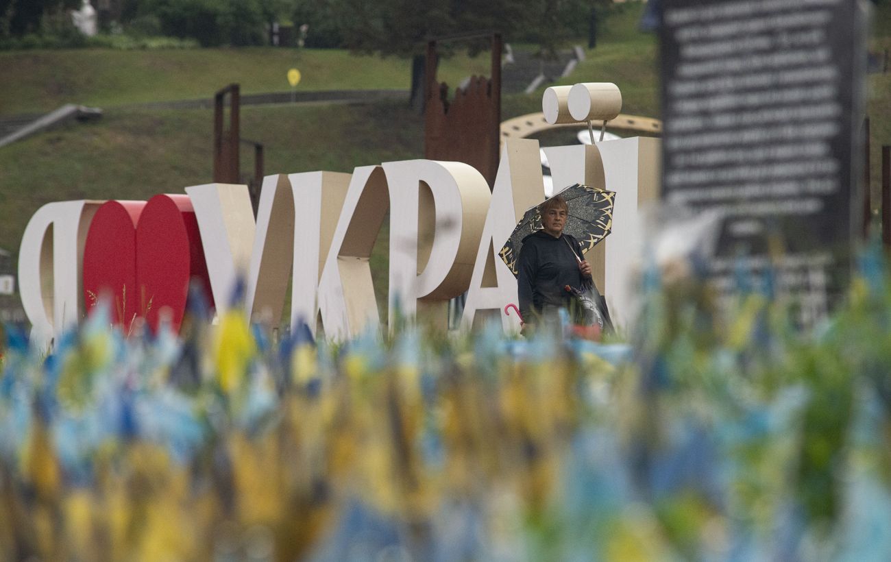 Дощі замість спеки: що не так з погодою в Україні і коли повернеться літо