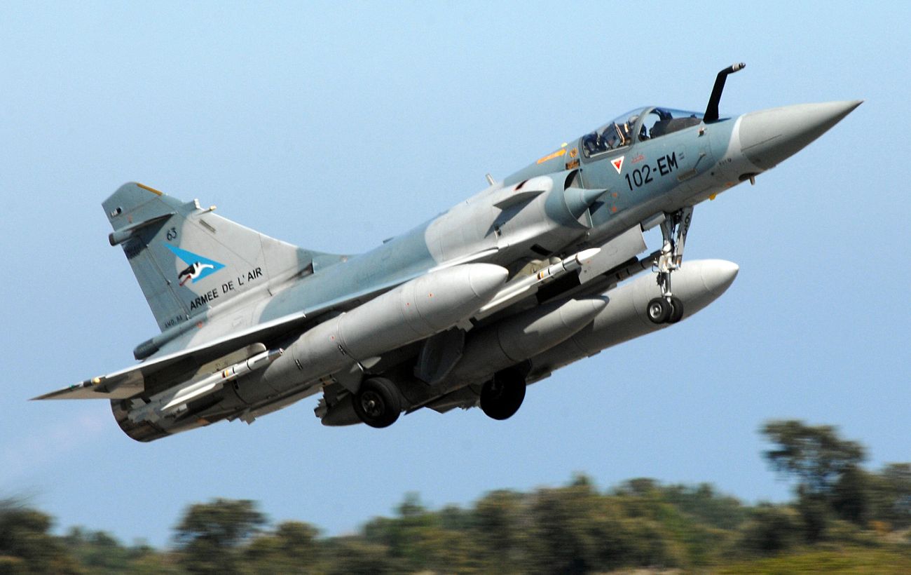 Повітряні сили повідомили про аварію винищувача Mirage-2000: перші деталі