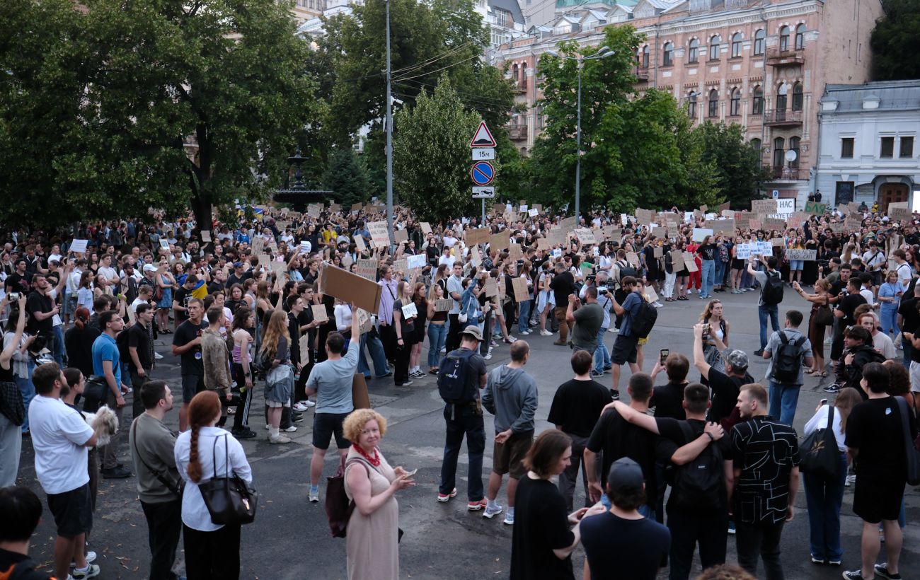 Клименко про протести: люди мали право вийти, але на це чекали росіяни