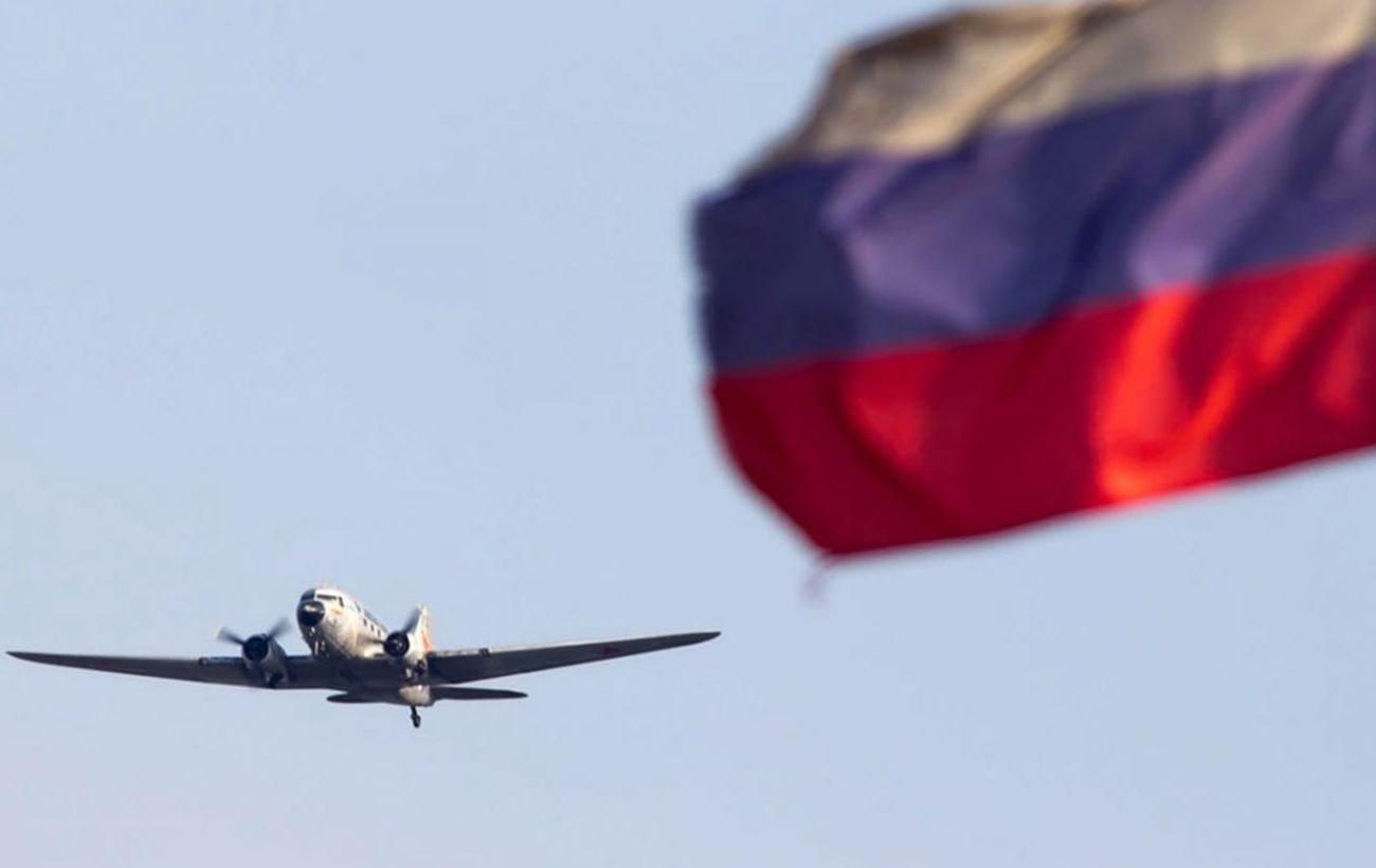 Невідомі дрони паралізували роботу одразу восьми аеропортів Росії