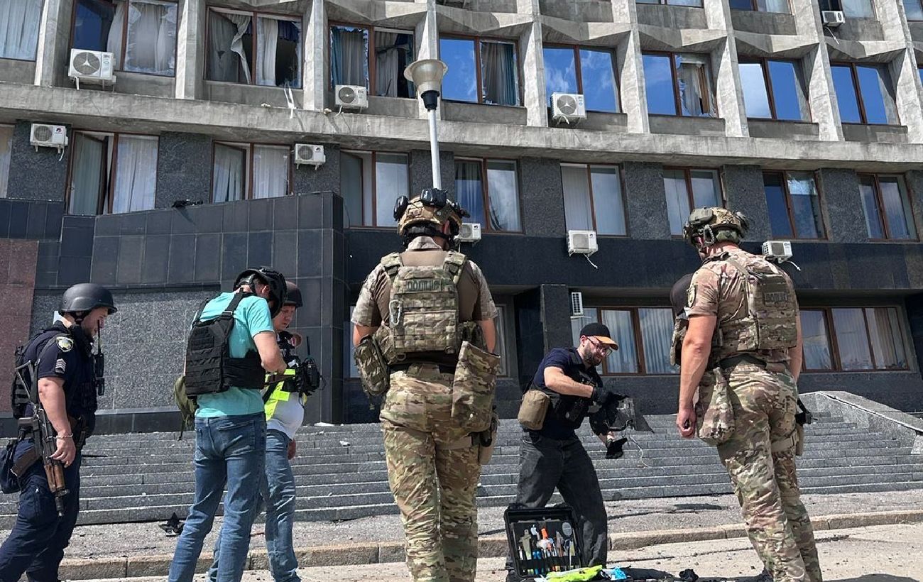 Який вигляд має будівля Сумської ОВА після удару РФ (фото)