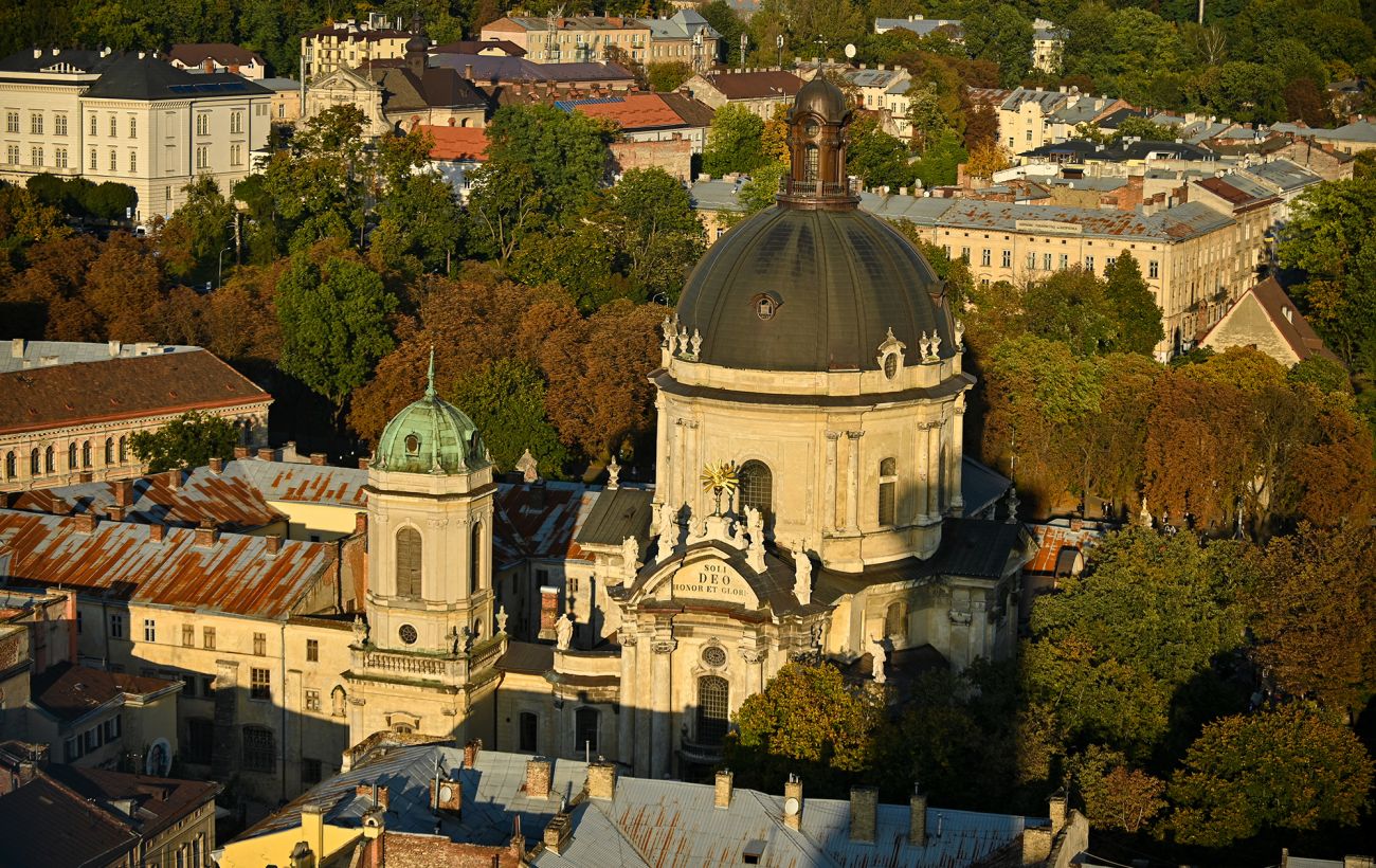 Таємнича готика і вікові руїни: куди поїхати за атмосферою Середньовіччя