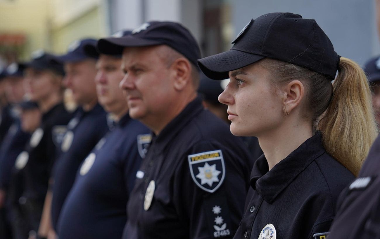 В Україні з’явилися "шкільні офіцери": чим вони займаються та як допомагають дітям