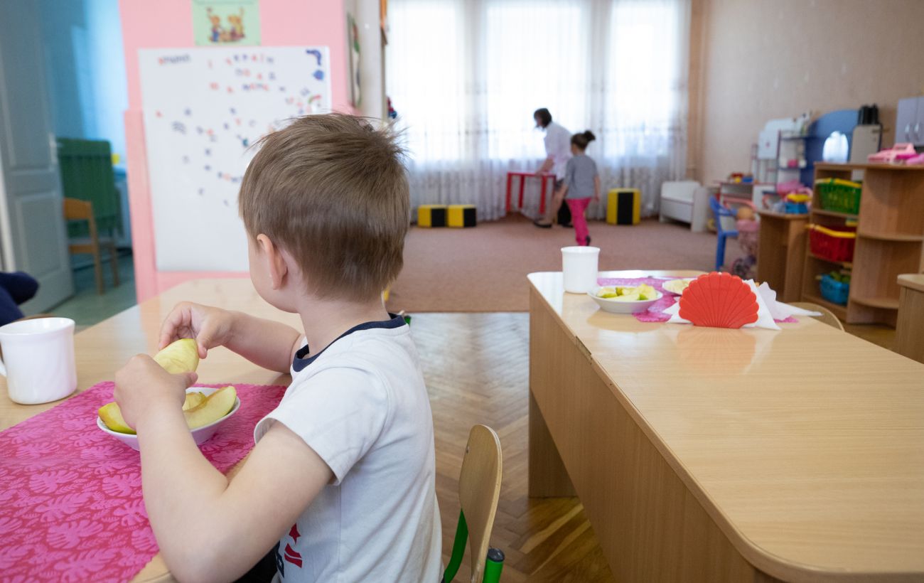 Харчування у дитсадках зі знижкою 50%: уряд зберіг пільгу для багатодітних родин