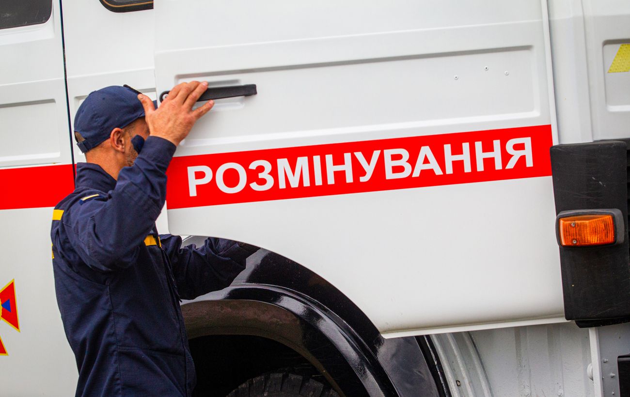 Вночі ворог замінував частину Херсона: на яких вулицях знайшли "Пелюстки"