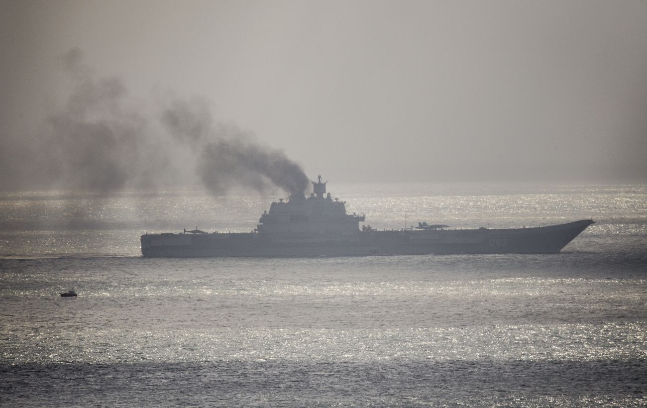 Бійці ГУР уразили корабель Чорноморського флоту РФ під Новоросійськом (відео)