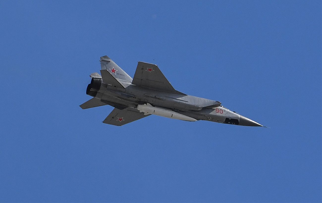 Три російські МіГ-31 залетіли в Естонію: в міноборони показали мапу
