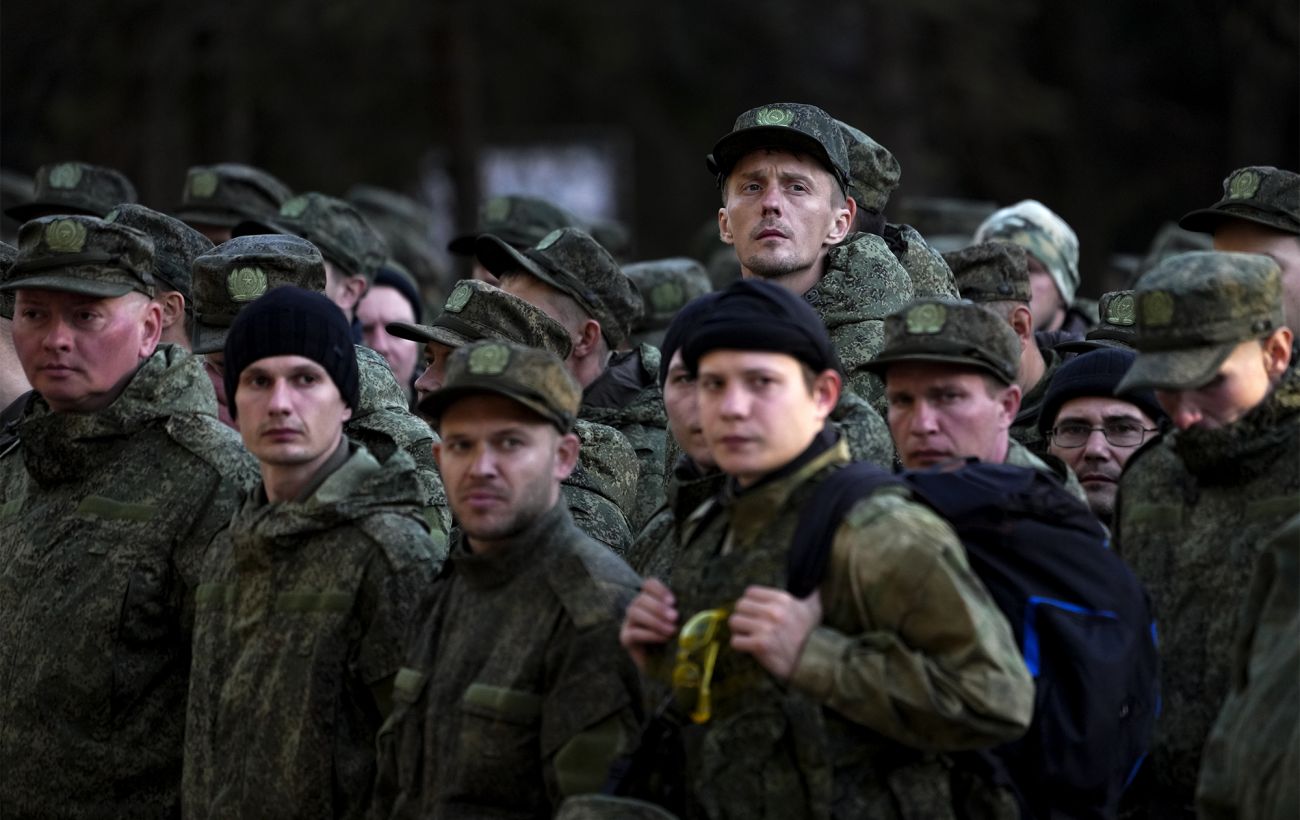 "Обіцяли гроші, а кинули в бій": окупанти скаржаться на "мʼясні штурми" під Покровськом