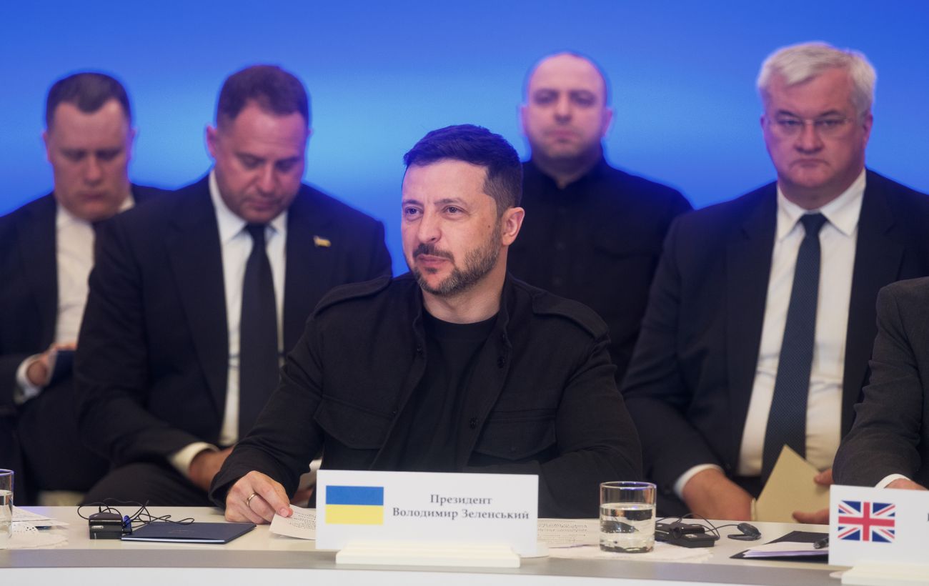 "У нас немає товстих ракет для парадів". Зеленський звинуватив Росію в гонці озброєння