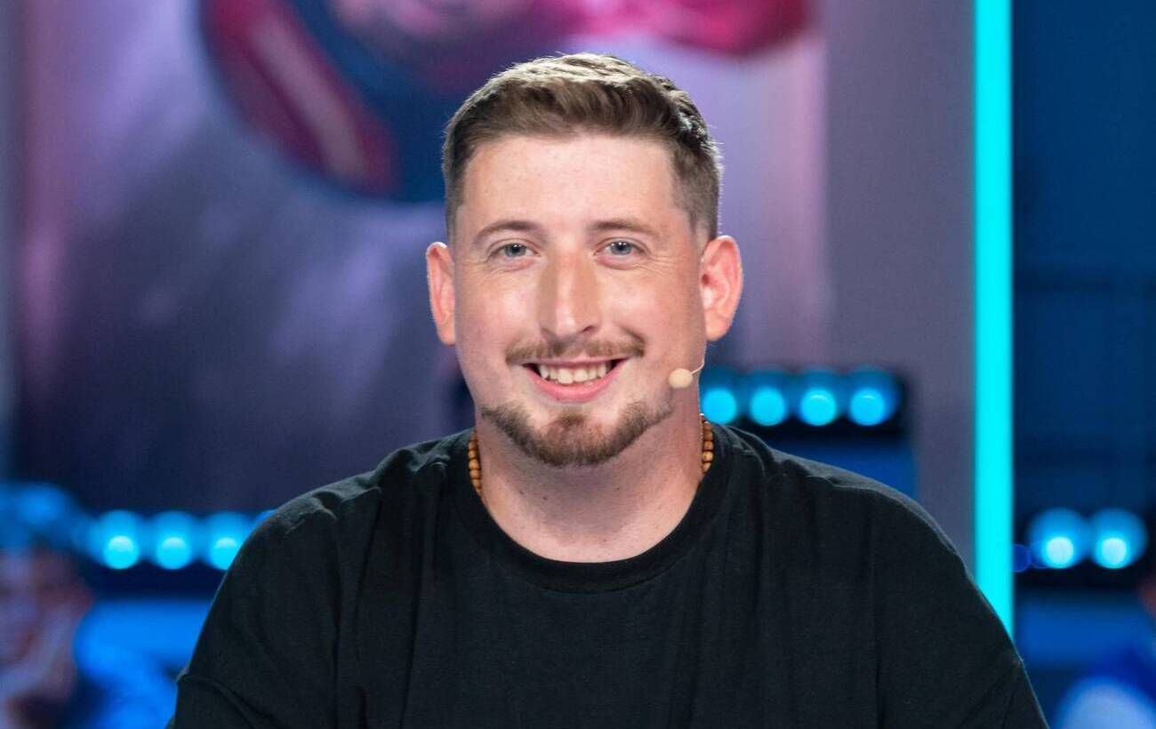 Вася Харізма видав таємниці зіркової дружби і висловився про Усика