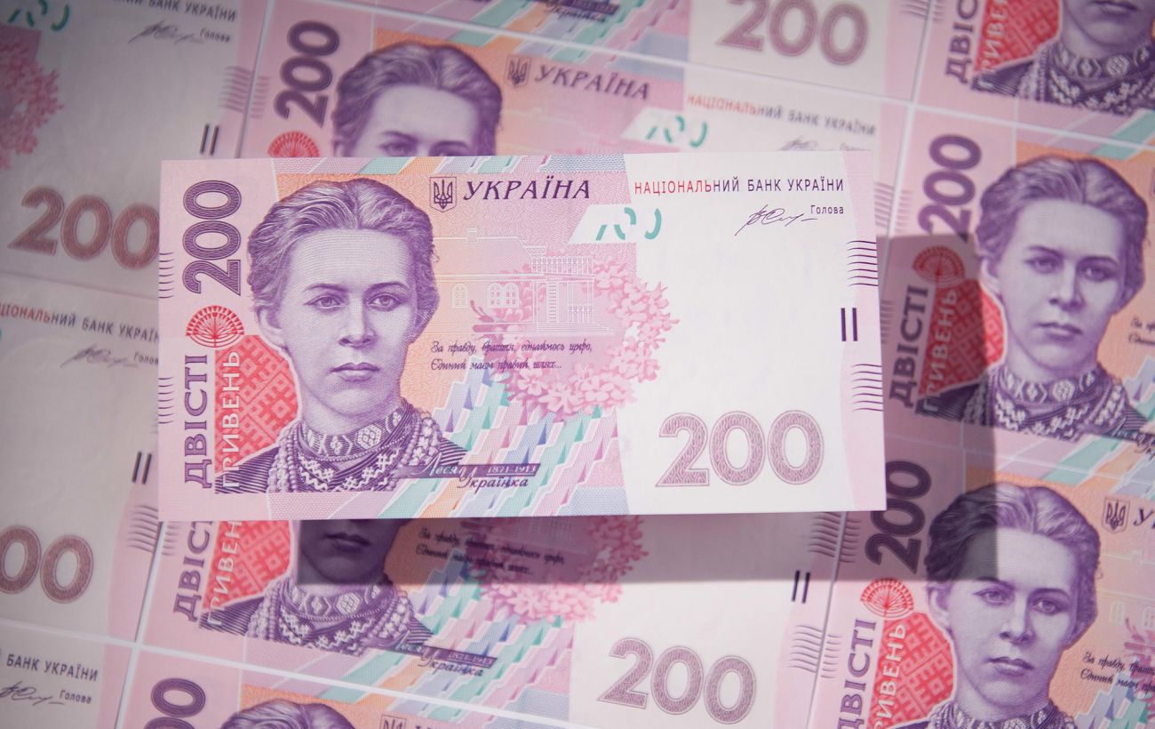 МВФ тисне на Україну: Bloomberg дізнався, чому фонд хоче девальвації гривні