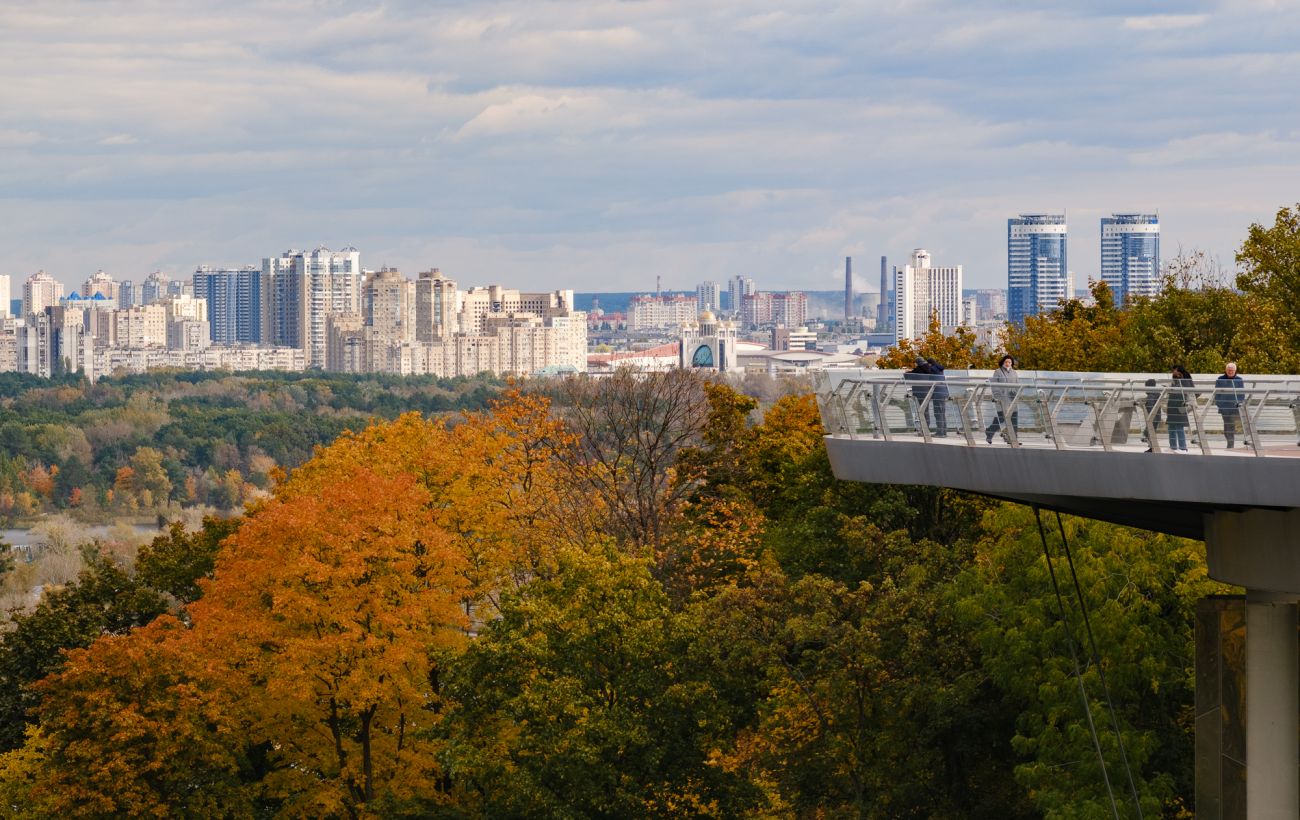 Чи безпечне повітря в Київській області після обстрілів: відповідь КОВА