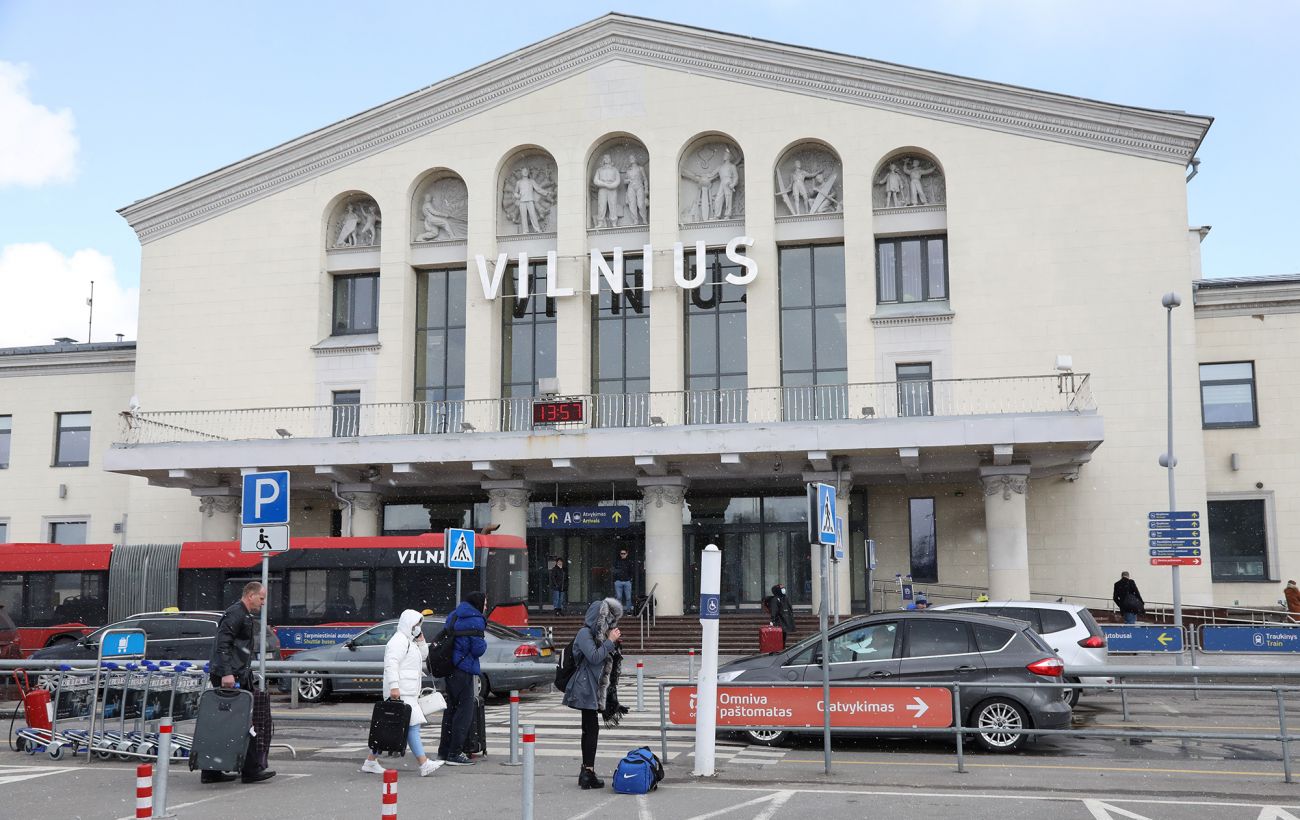 Аеропорт Вільнюса тимчасово зачинений втретє за тиждень: через що цього разу
