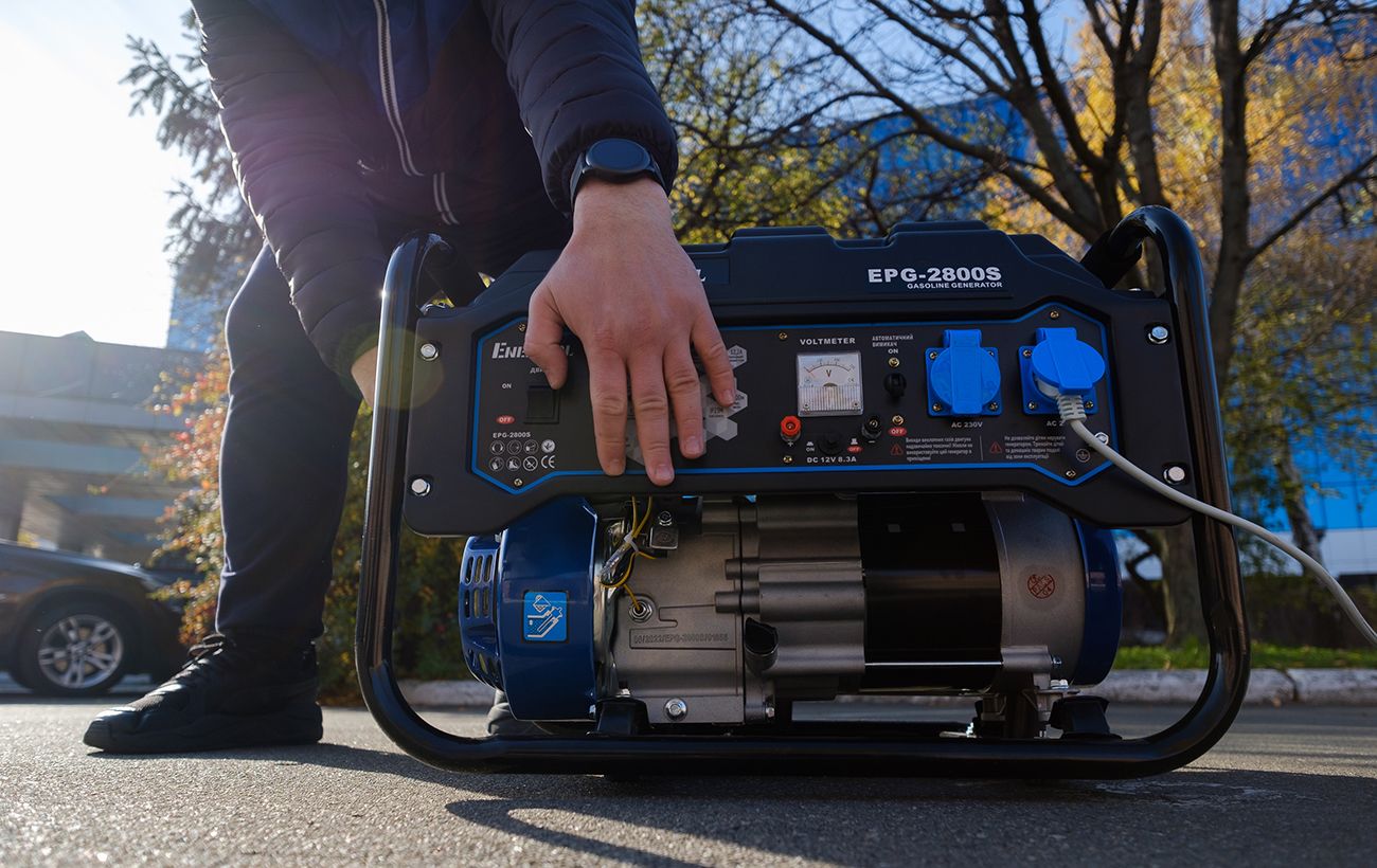 Війська РФ атакували енергетику у трьох областях, тривають відновлювальні роботи