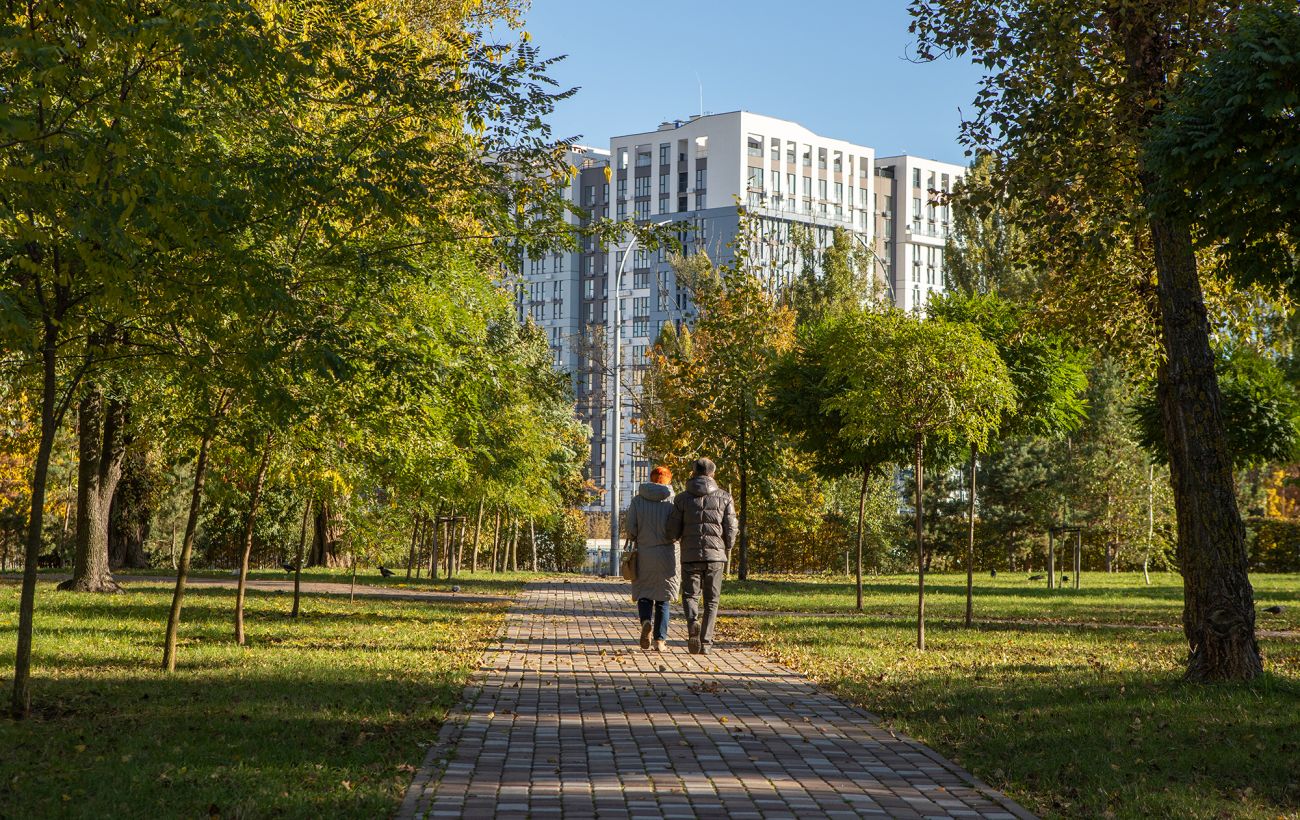 До +18 і без дощів: в Україну повертається коротке "бабине літо"