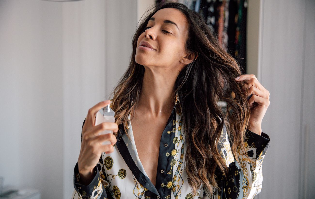 Старий трюк, який зробить ваш парфум стійким на цілий день