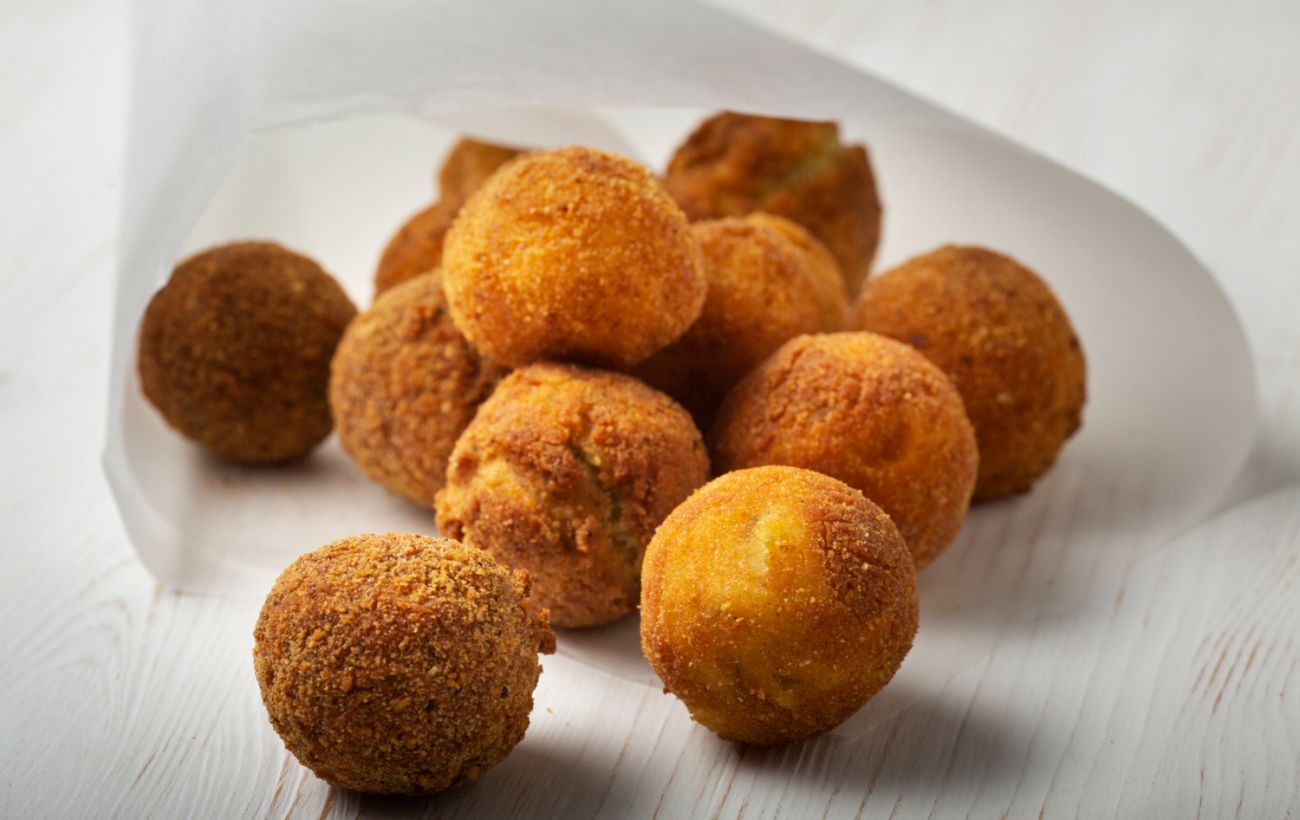 Рецепт сирних пончиків до чаю за лічені хвилини: приготуєте не один раз