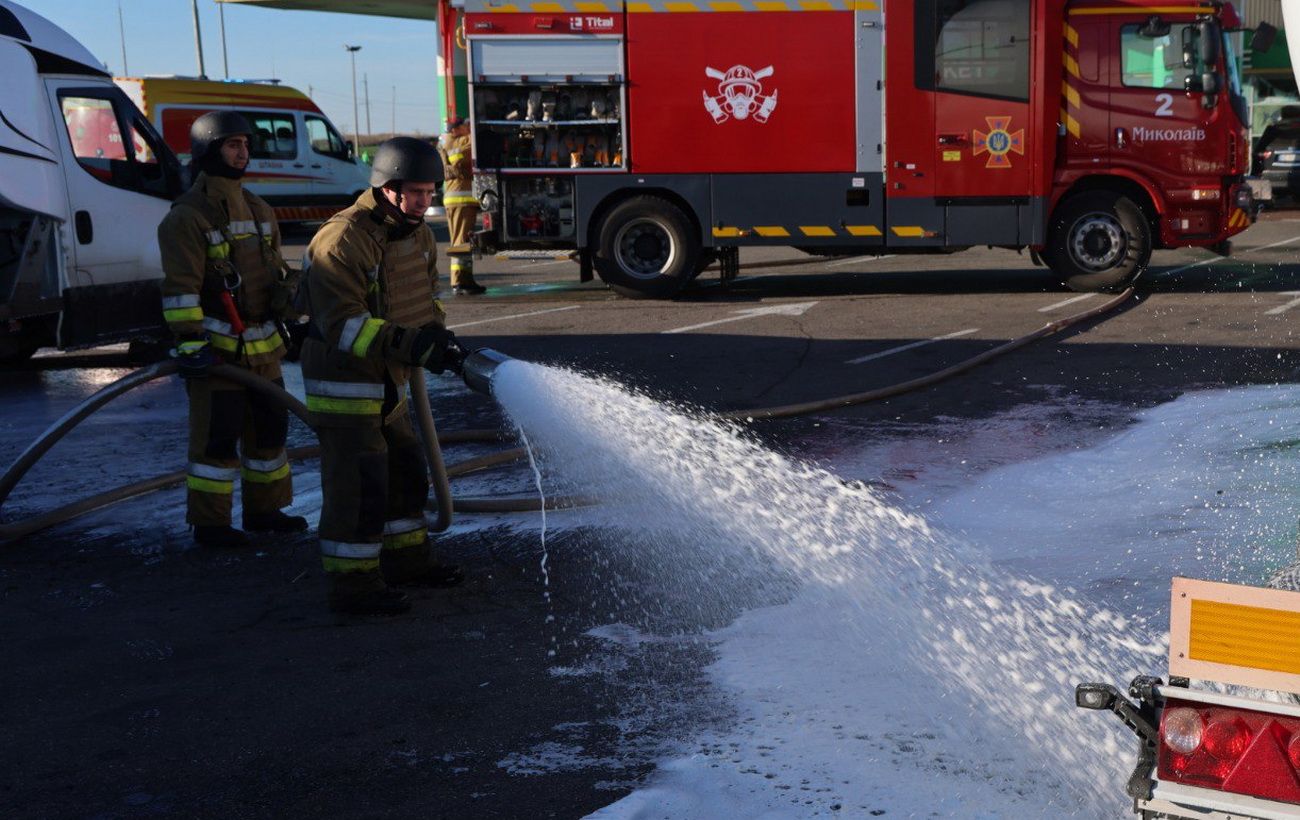Удар балістикою по Миколаєву: постраждалих уже 19, серед них 9-річна дівчинка