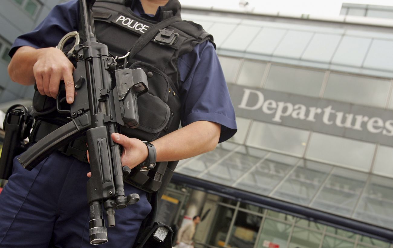 У Британії невідомі влаштували різанину в поїзді - дев'ятьох людей важко поранено