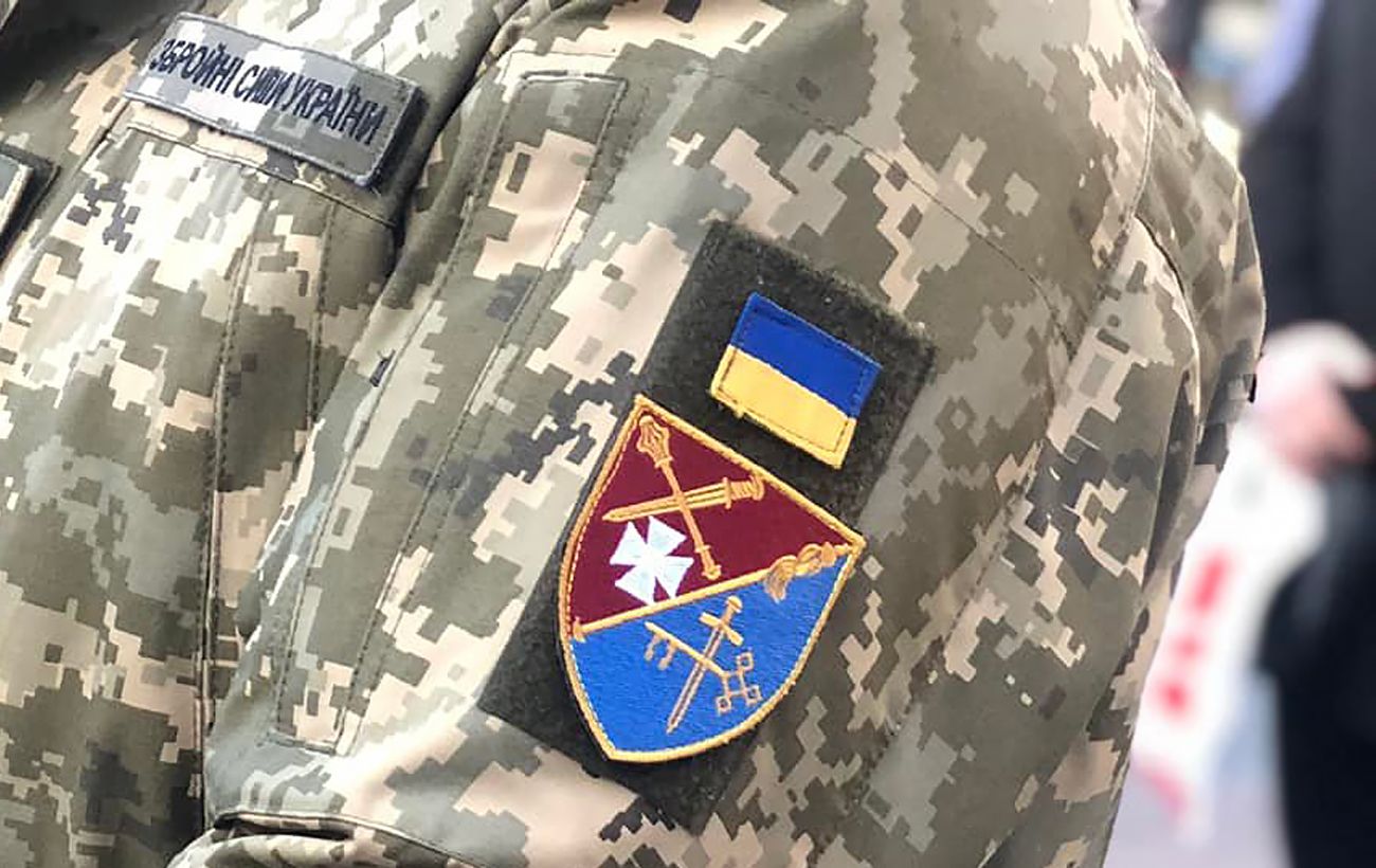 В Тернополі чоловік випав з п'ятого поверху будівлі ТЦК: що відомо