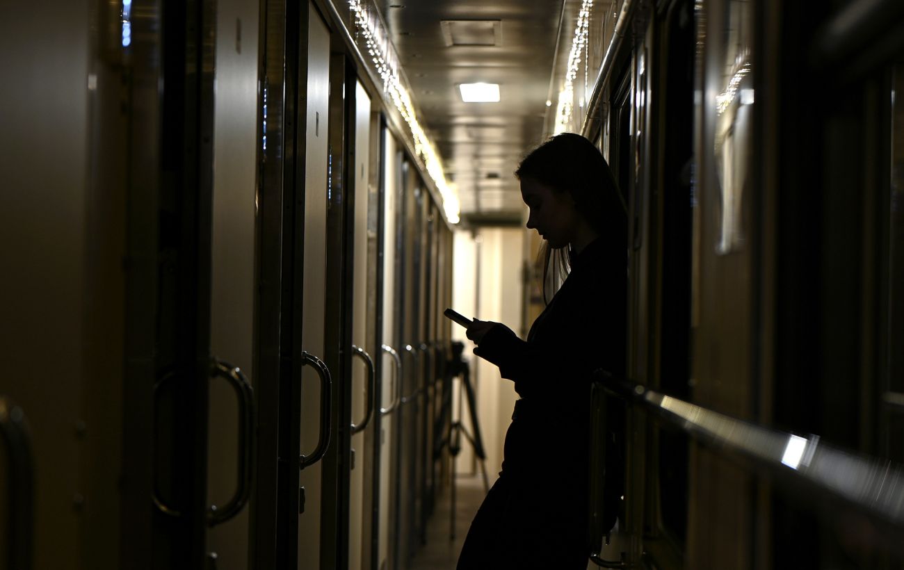 Нічний обстріл Дніпра: у вагонах та вокзалі вибиті вікна, два поїзди вирушили із затримкою