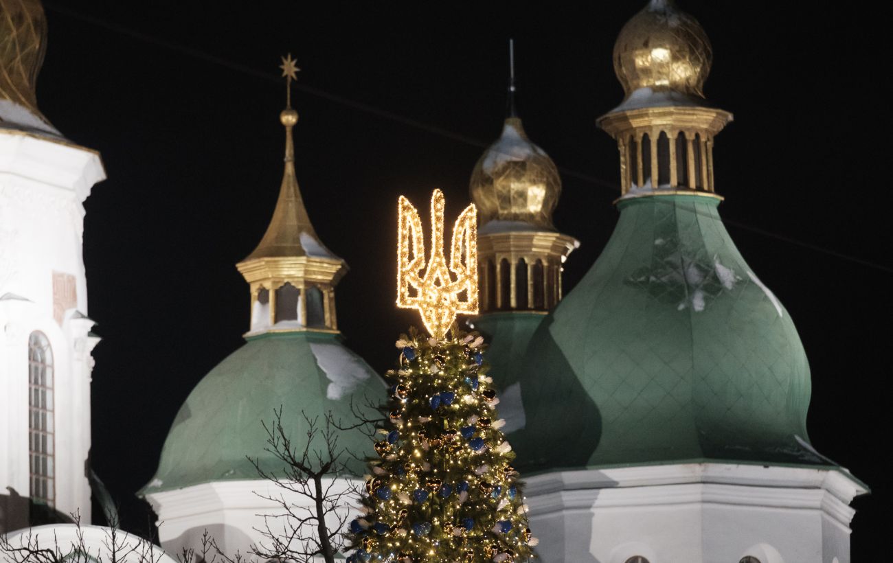 Головну ялинку країни присвятять фрескам Софії Київської: киян запрошують прикрашати дерево
