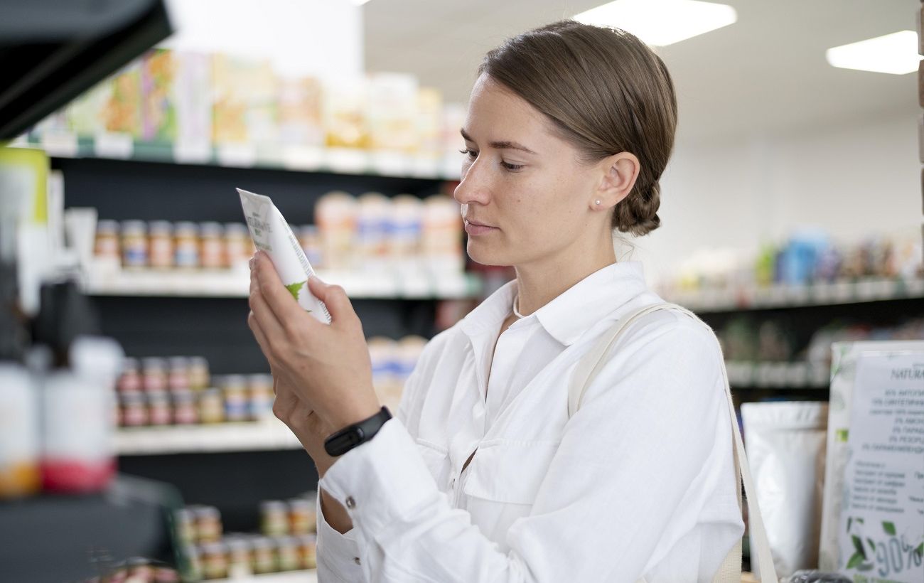 Перевірте косметичку: 5 популярних інгредієнтів, які крадуть вашу молодість і викликають зморшки