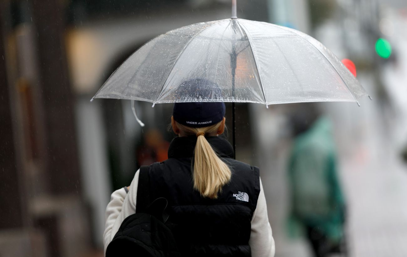 Дощі та мокрий сніг: якою буде погода в Україні наступного тижня (карти)