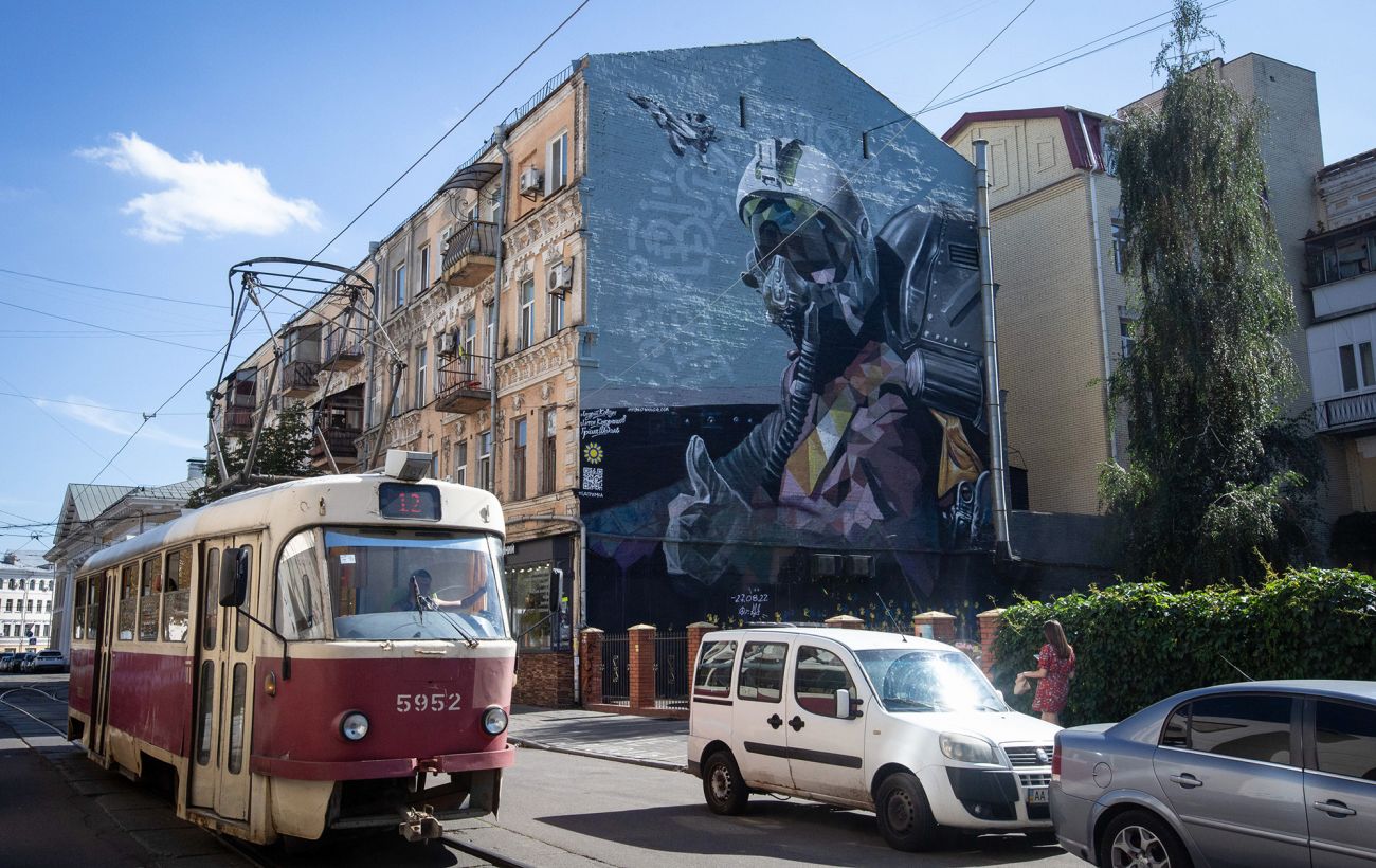 У Києві на тиждень змінюють маршрути кілька трамваїв: що треба знати пасажирам