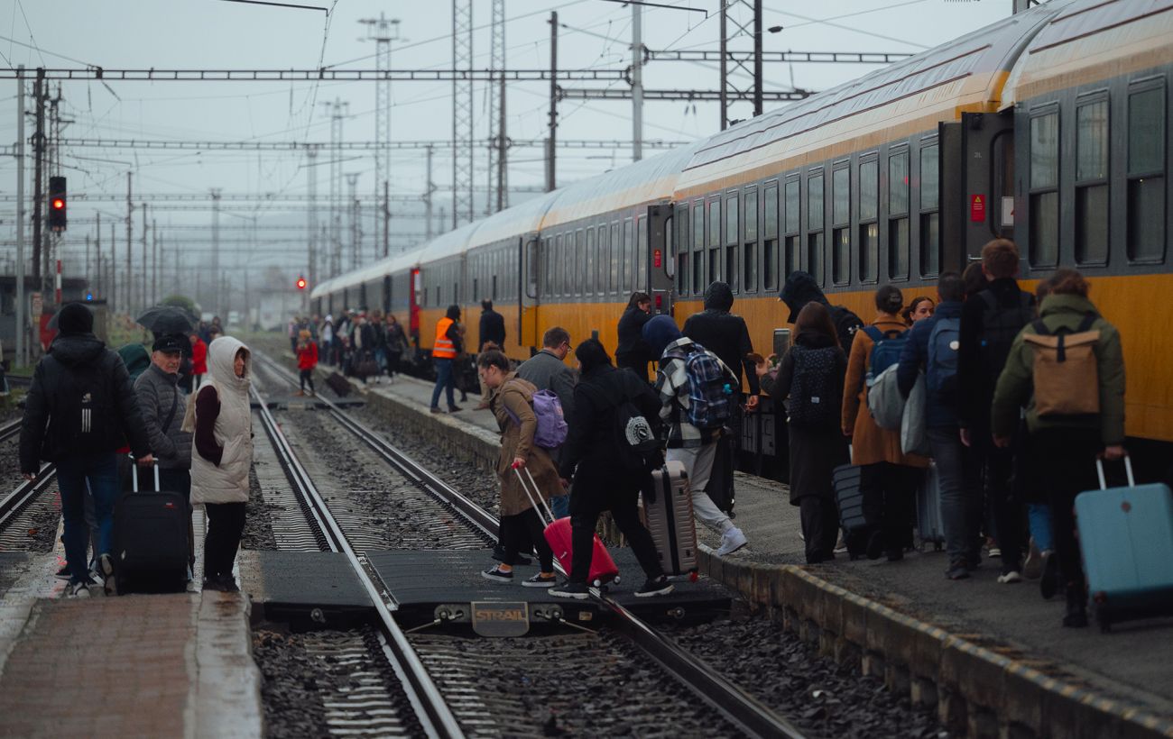 "Укрзалізниця" змінює маршрути потягів через Фастів, який був атакований РФ