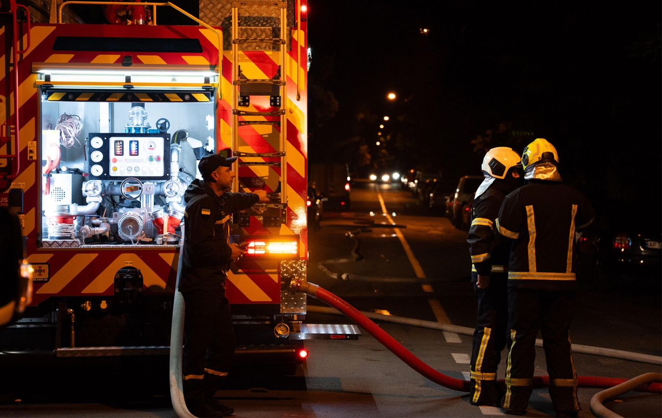 Масована атака на Кременчук: місто атакують дрони і ракети "Кинджал", чутно вибухи