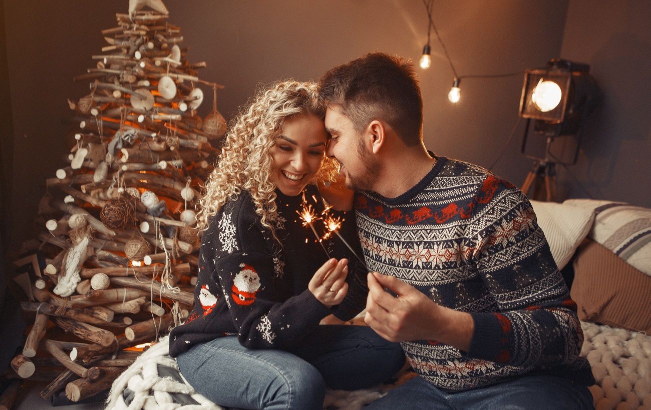 Весілля чи заручини: 5 знаків Зодіаку, яким із 8 грудня пощастить у коханні
