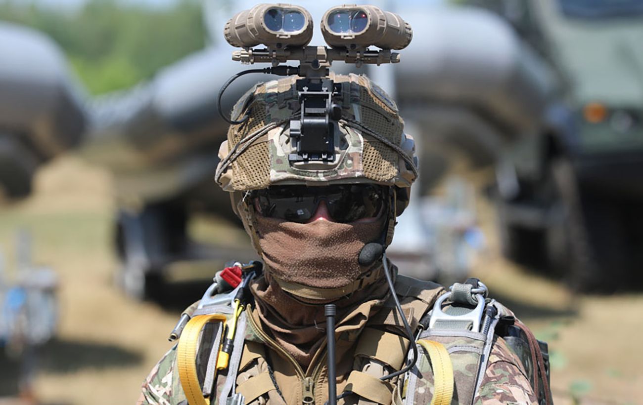 В ССО показали відео знищення двох великих складів РФ на Донбасі: мінус дрони та бензин