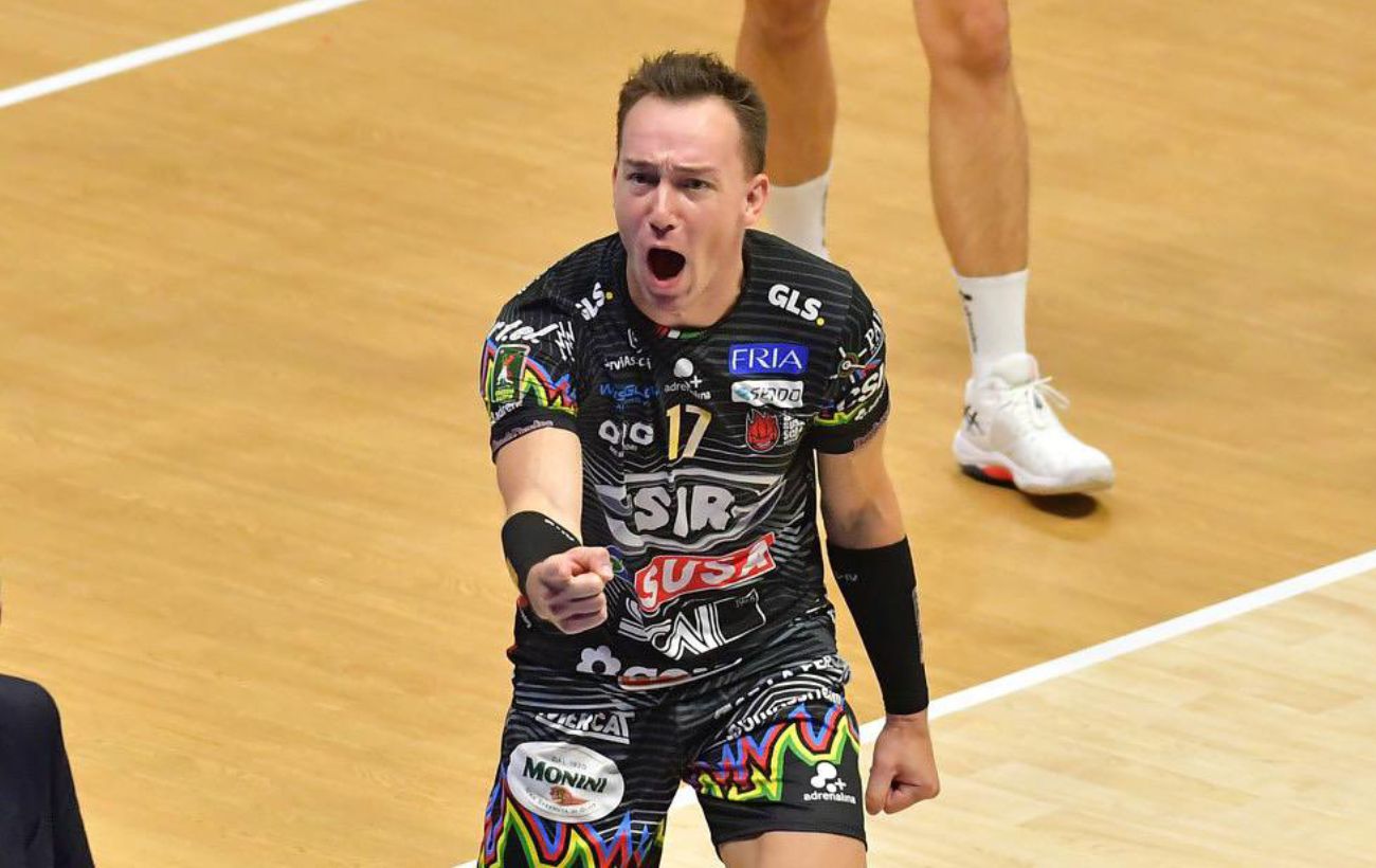 Плотницький захищає титул Ліги чемпіонів: як зірковий волейболіст зіграв з клубом іншого українця (відео)