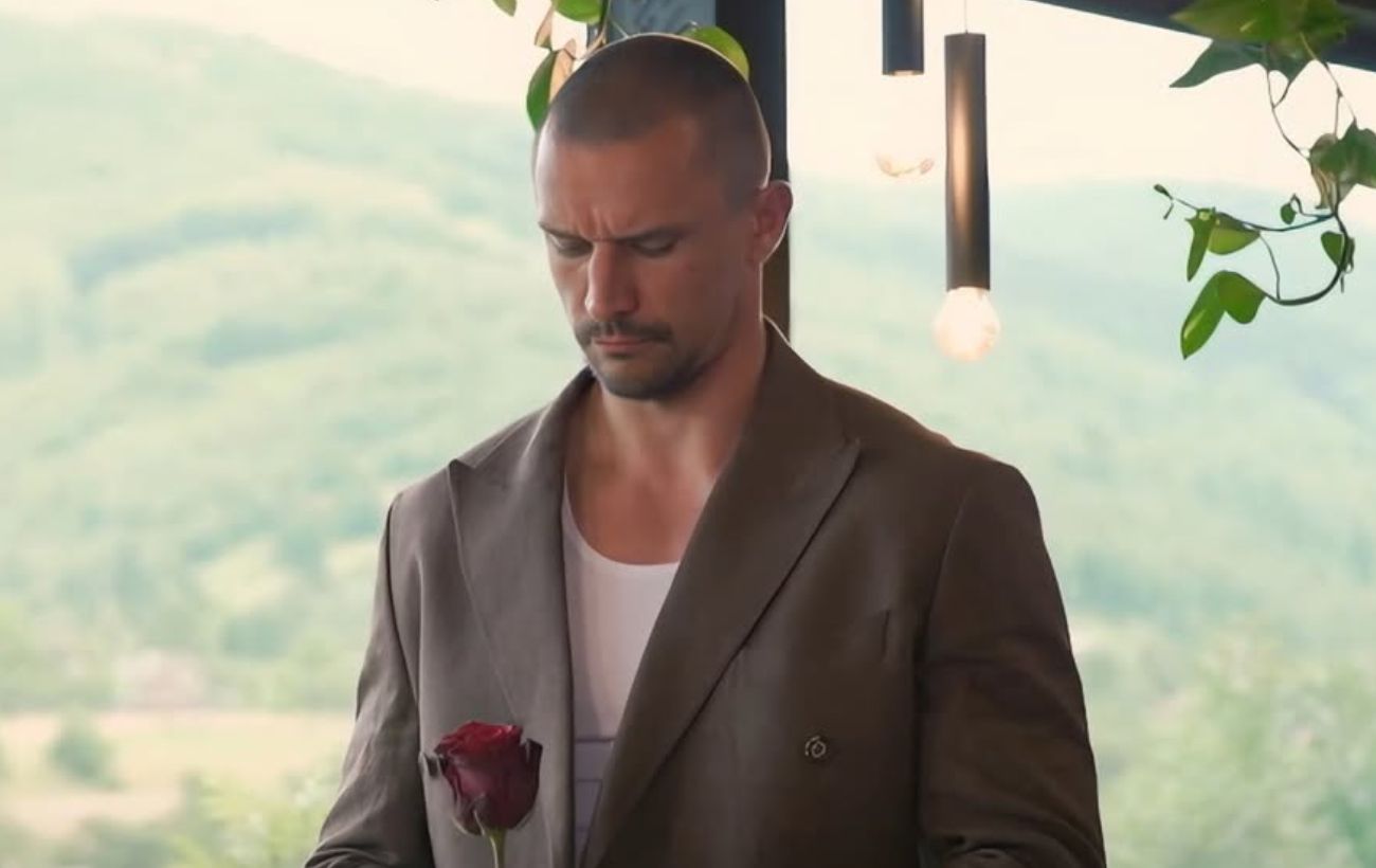 Дев'ята Церемонія троянд на "Холостяку": з ким попрощався Цимбалюк за крок до фіналу