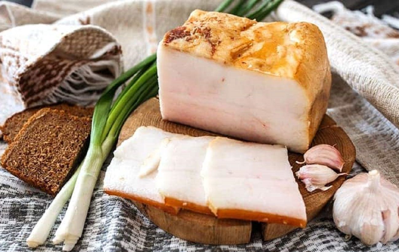 Сало в розсолі: простий домашній рецепт, який завжди вдається