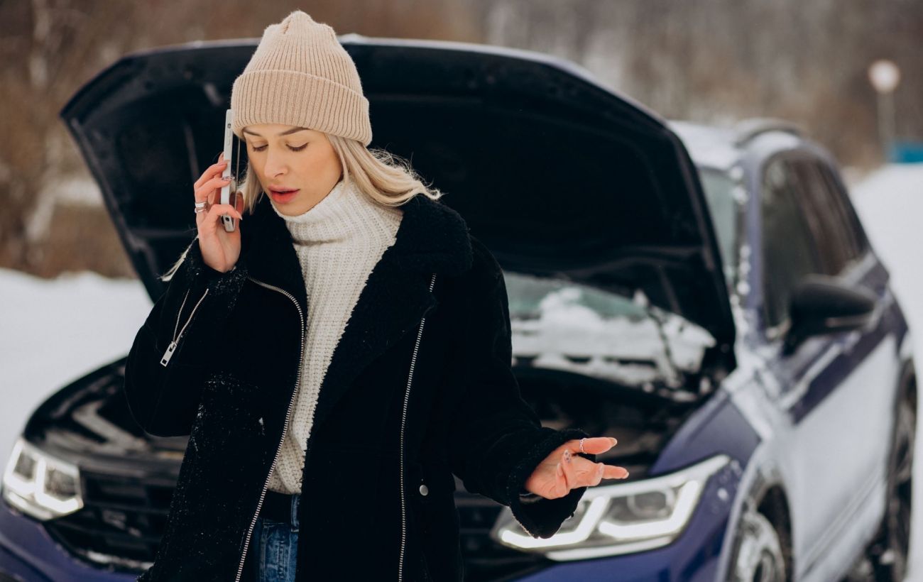 Сів акумулятор? 5 способів завести авто, коли немає в кого "прикурити"