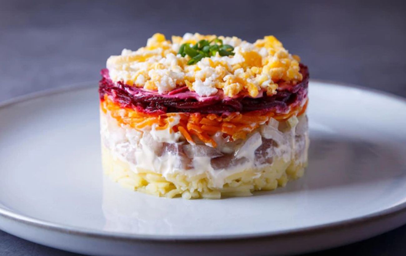 Олів'є чи шуба? Дієтолог розповів, який салат корисніший