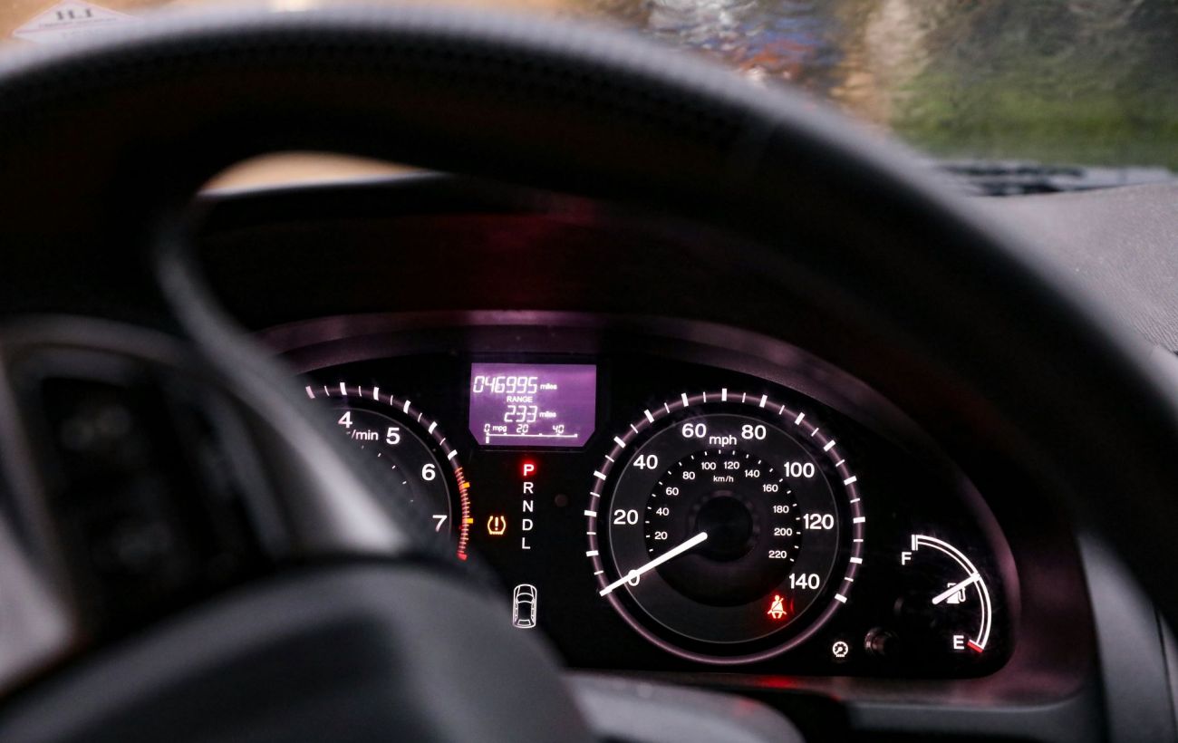 Як дізнатись реальний пробіг авто: 5 ознак, які не приховає продавець