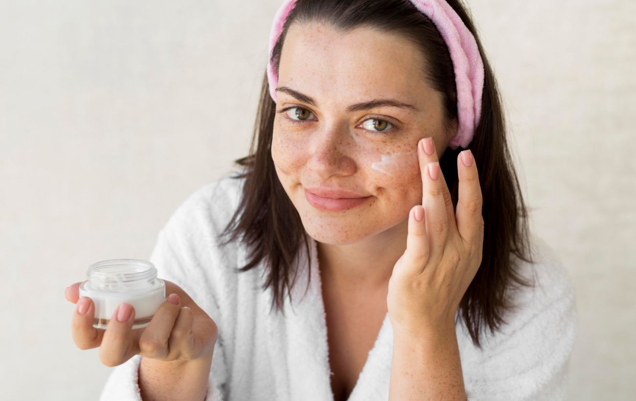 В якому віці варто починати використовувати засоби проти зморшок: точна відповідь