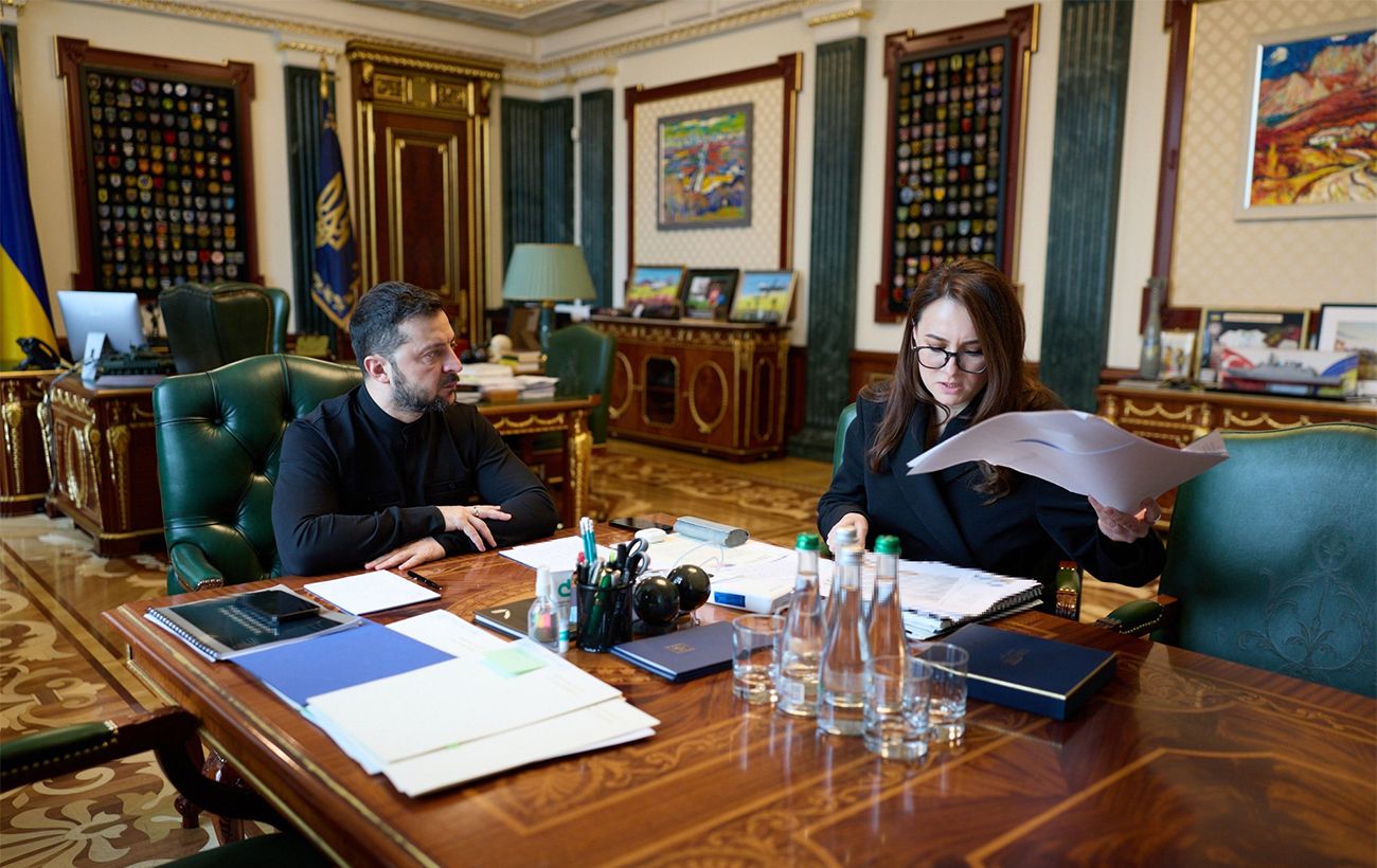 Кабмін готує зміни в роботі офісів та шкіл через негоду