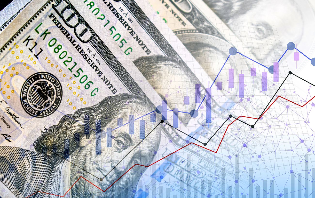 Курс долара вже перевищив 43 гривні: НБУ встановив новий максимум