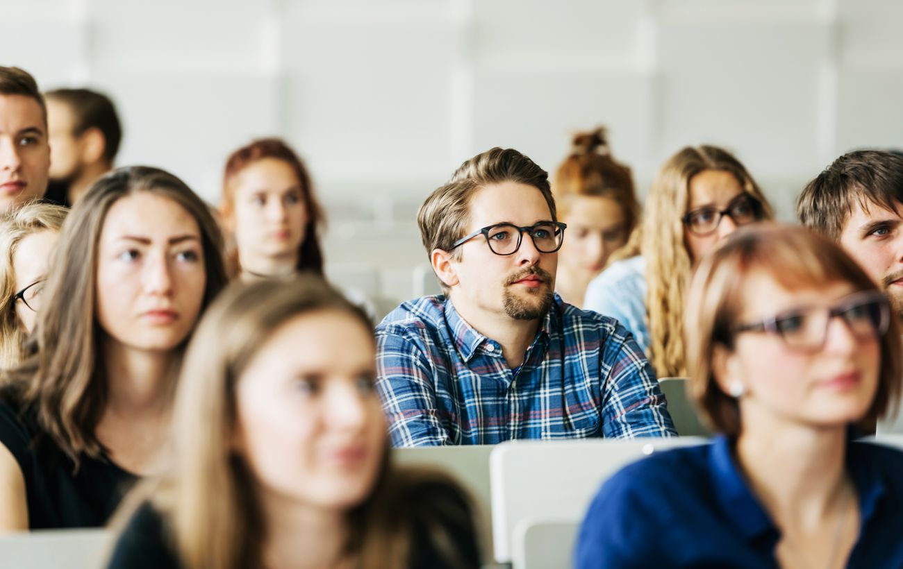 Навчання більше не врятує? У Раді хочуть забрати відстрочку для чоловіків від 25 років