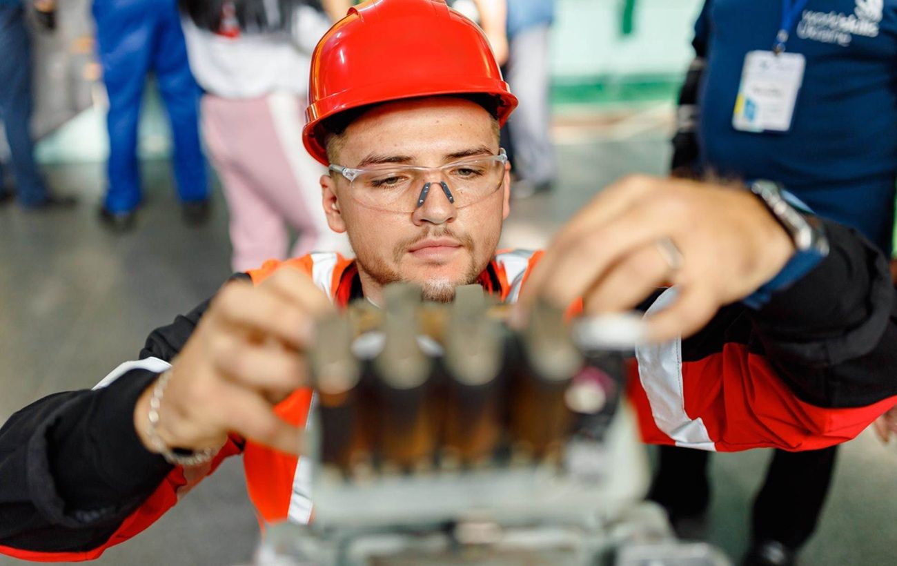 Програма "Метінвесту" з повернення української молоді з-за кордону визнана кращим HR-проєктом